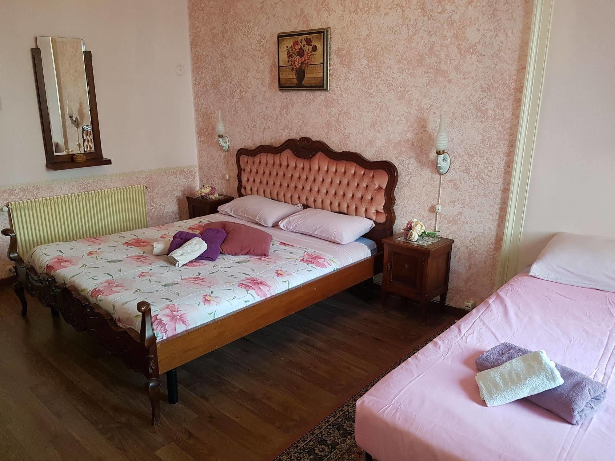 Bed And Breakfast Al Cucherle Trieste Bagian luar foto